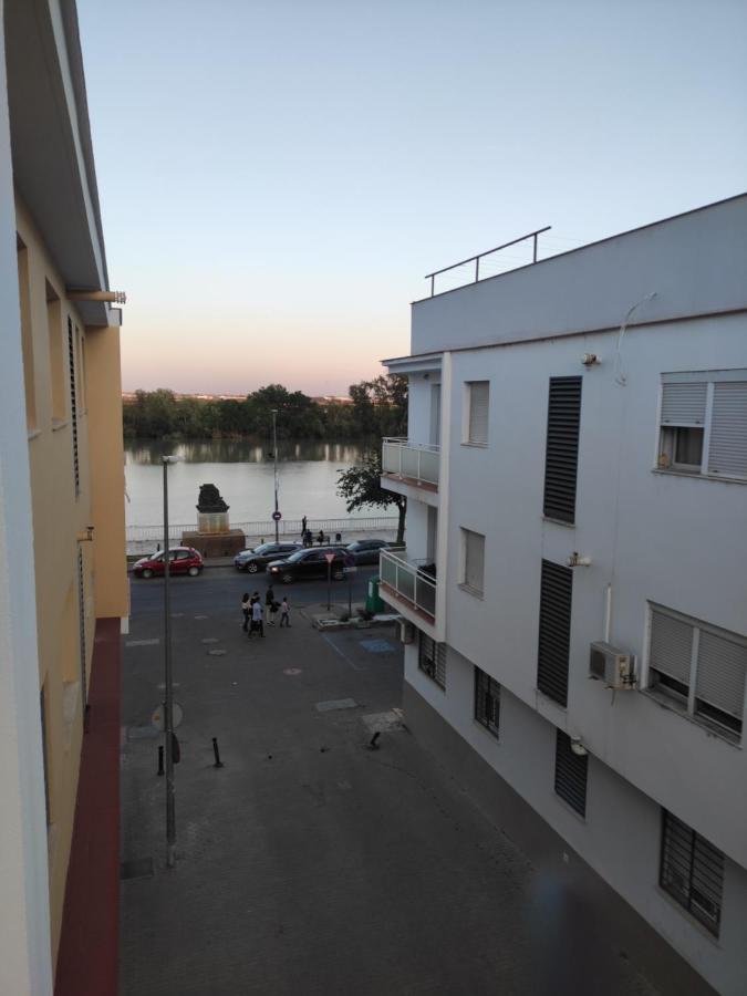Con Bano Privado A Pies Del Rio Guadalquivir Coria Del Rio